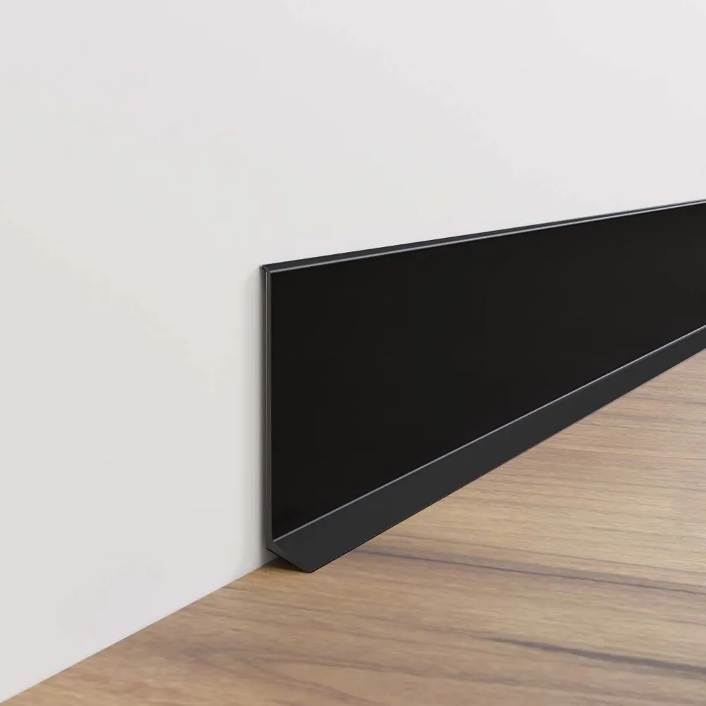 Металлический Плинтус MetraLite Черный 03